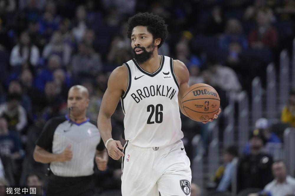 每个球员都 每个球员都