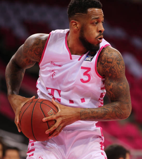 于中国男篮 于中国男篮